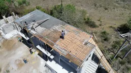 Equipo de construcción en obra